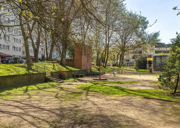 Jasny Apartament Z Balkonem By Noclegi Renters Lägenhet