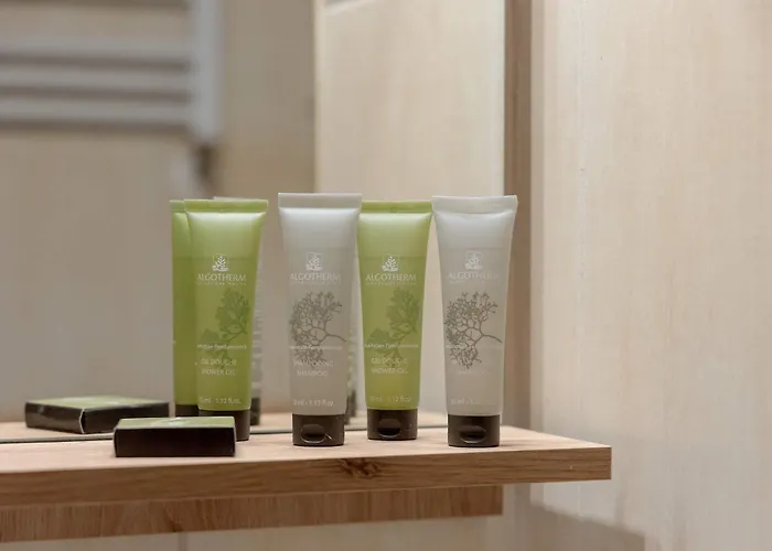 Jasny Apartament z Balkonem by Noclegi Renters Kołobrzeg