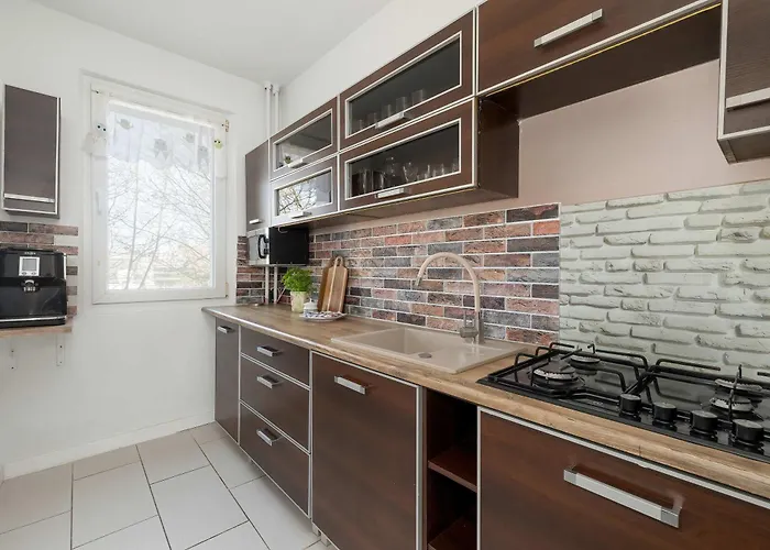 Apartament Jasny Apartament z Balkonem by Noclegi Renters Kołobrzeg