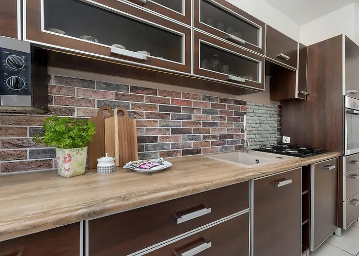 Apartament Jasny Apartament z Balkonem by Noclegi Renters